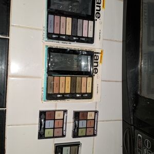 JANE EYE ZING Eyeshadow Palette - Vibrant Multicolor Collection